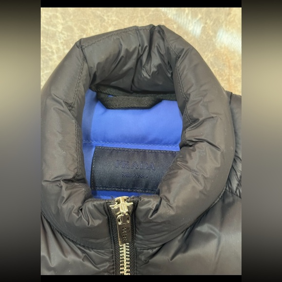 Prada Black Puffer Jacket with Blue Lining - Picture 5 of 10